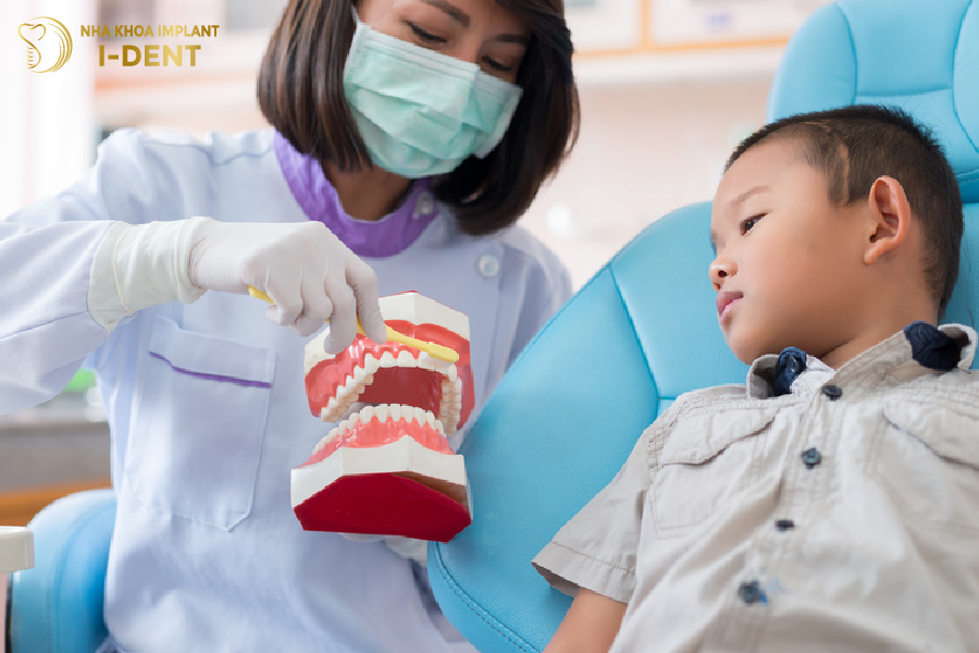 Làm sao để hạn chế phải bọc răng sứ cho trẻ em?