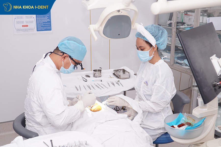 bọc răng sứ vĩnh viễn