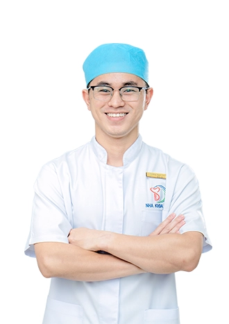 Hoàng Nguyễn Đình Tín phục hình sứ implant
