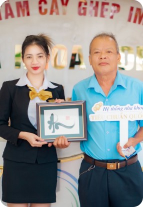 Nụ Cười Hạnh Phúc