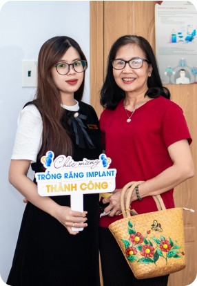 Nụ Cười Hạnh Phúc