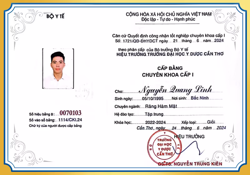 Bằng cấp và chứng chỉ của bác sĩ Nguyễn Quang Linh.