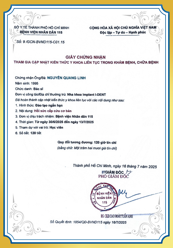Bằng cấp và chứng chỉ của bác sĩ Nguyễn Quang Linh.