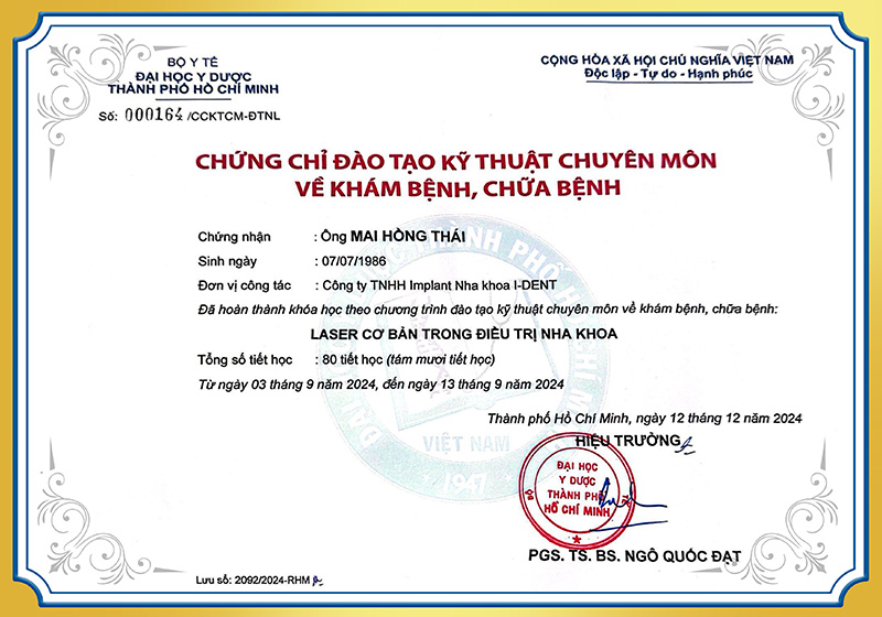 Bằng cấp và chứng chỉ của bác sĩ Mai Hồng Thái.