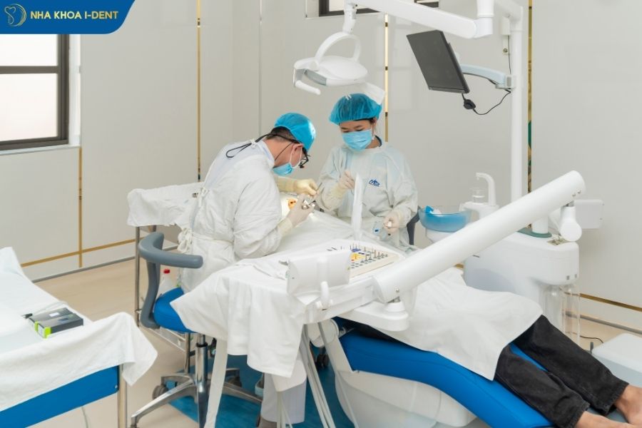 trồng răng implant bao lâu thì ăn được - Nha khoa I-Dent