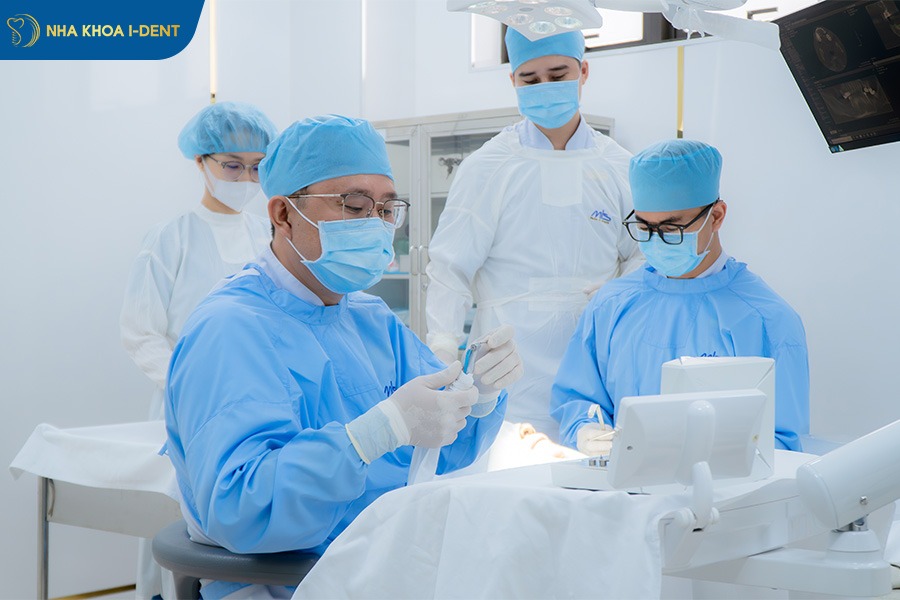 trồng răng sứ vĩnh viễn