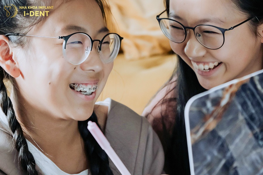 chi phí niềng răng 2 hàm
