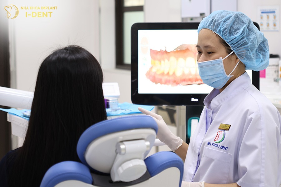 niềng răng invisalign mất bao lâu