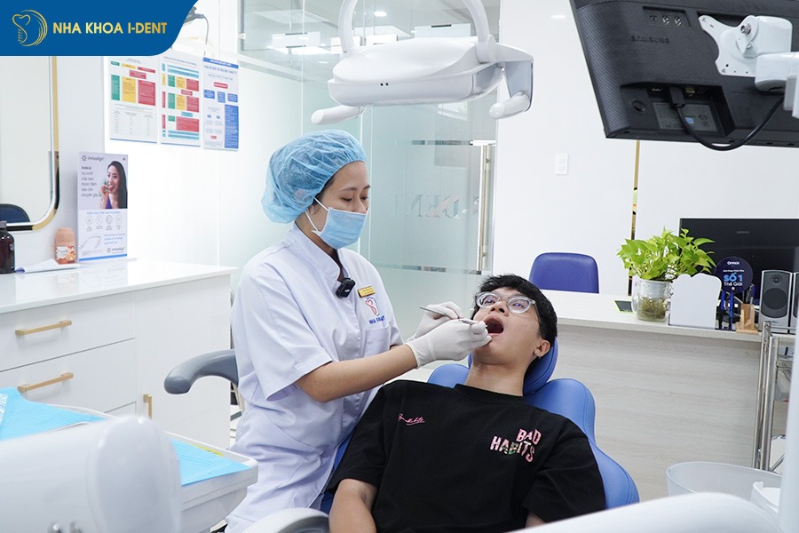 các giai đoạn niềng răng móm