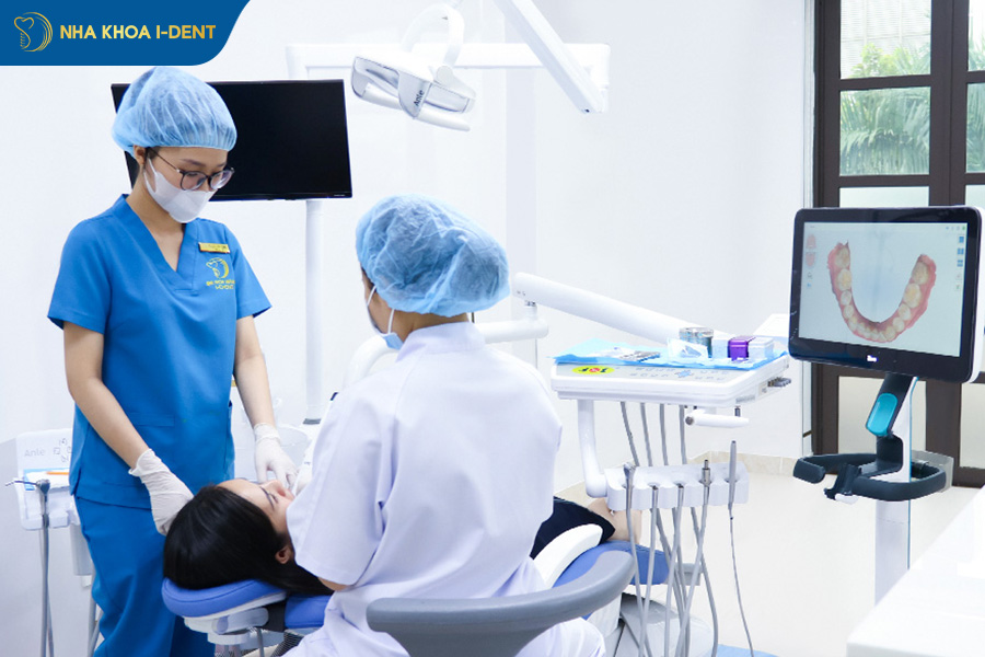 cách khắc phục hóp thái dương khi niềng răng