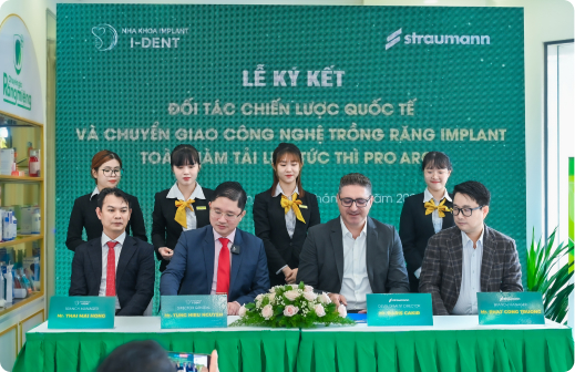 Bác sĩ Tùng ký kết hợp tác và chuyển giao công nghệ với Tập đoàn implant hàng đầu thế giới - Straumann.