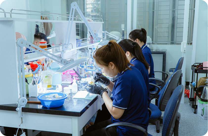 Nha khoa I-Dent có phòng labo răng sứ tích hợp riêng ngay trong phòng khám.