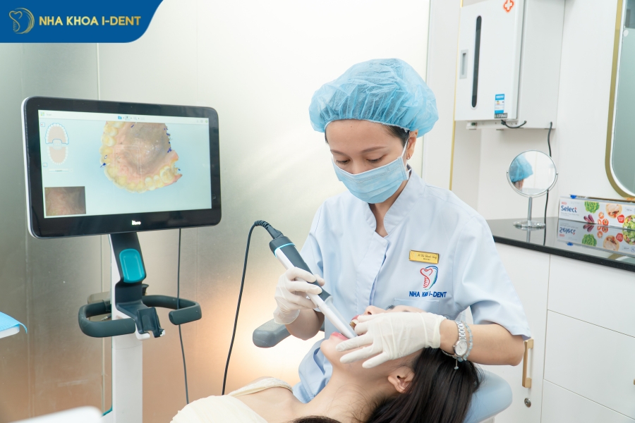 bọc sứ răng cửa bao nhiêu tiền