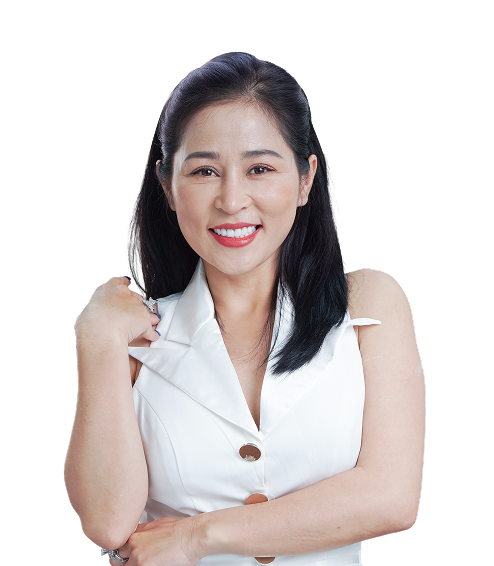Khách hàng Thúy Dân bọc răng sứ tại nha khoa I-Dent.