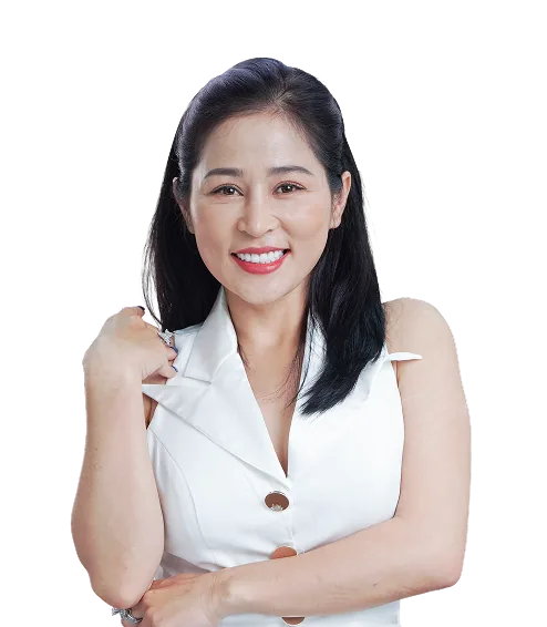 Khách hàng Thúy Dân bọc răng sứ tại nha khoa I-Dent.