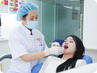 Niềng răng invisalign ít tái khám hơn, chỉ cần đến nha khoa mỗi 6-8 tuần.