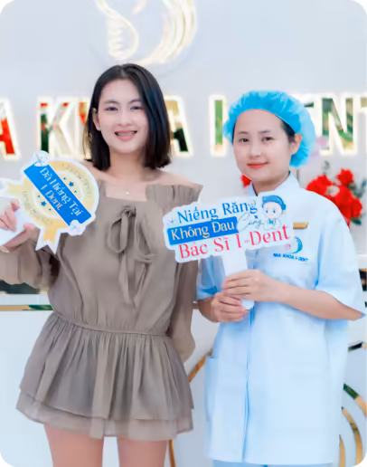 Bác Sĩ Trong Quá Trình Điều Trị Và Thăm Khám