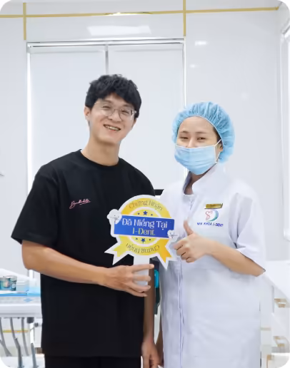 Bác Sĩ Trong Quá Trình Điều Trị Và Thăm Khám