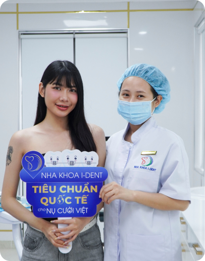 Bác Sĩ Trong Quá Trình Điều Trị Và Thăm Khám