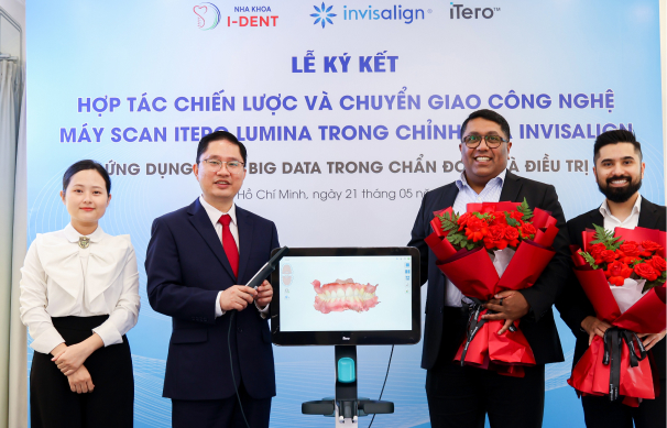 Lễ Ký Kết Chuyển Giao Công Nghệ Máy Itero Lumina Từ Tập Đoàn Invisalign
