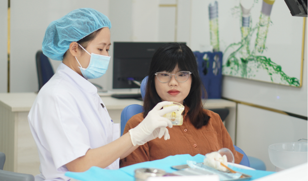 Bác Sĩ Trần Thị Hải Yến Tận Tậm Trong Mỗi Ca Điều Trị