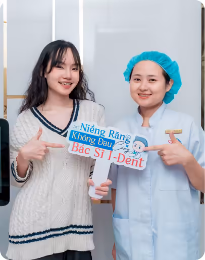 Bác Sĩ Trong Quá Trình Điều Trị Và Thăm Khám