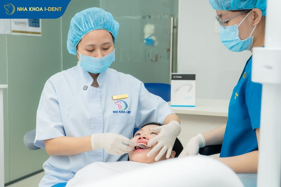 các lưu ý khi niềng răng