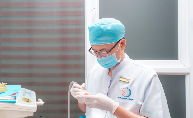 Dr. Nguyen Thanh Phong Always Conducts Comprehensive Oral Examinations.