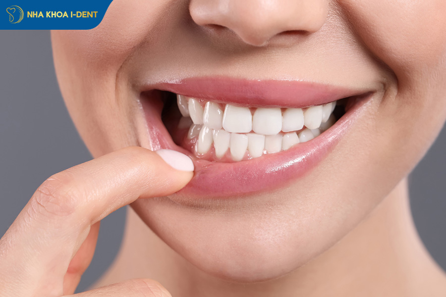 massage nướu răng