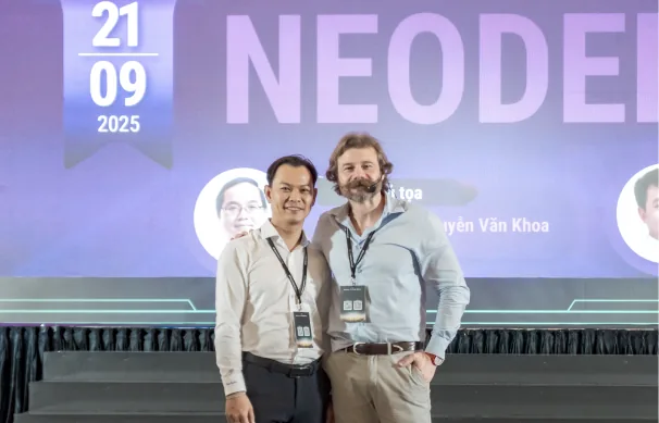 Năm 2025