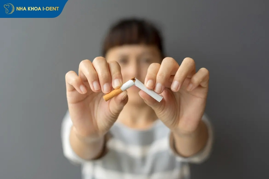 nhổ răng khôn hàm trên