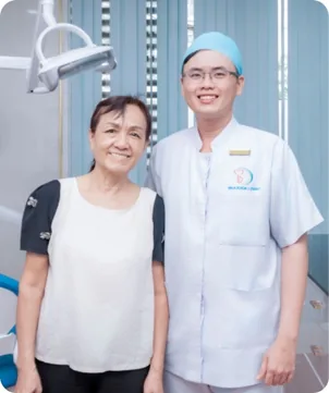 Bác Sĩ Trong Quá Trình Điều Trị Và Thăm Khám