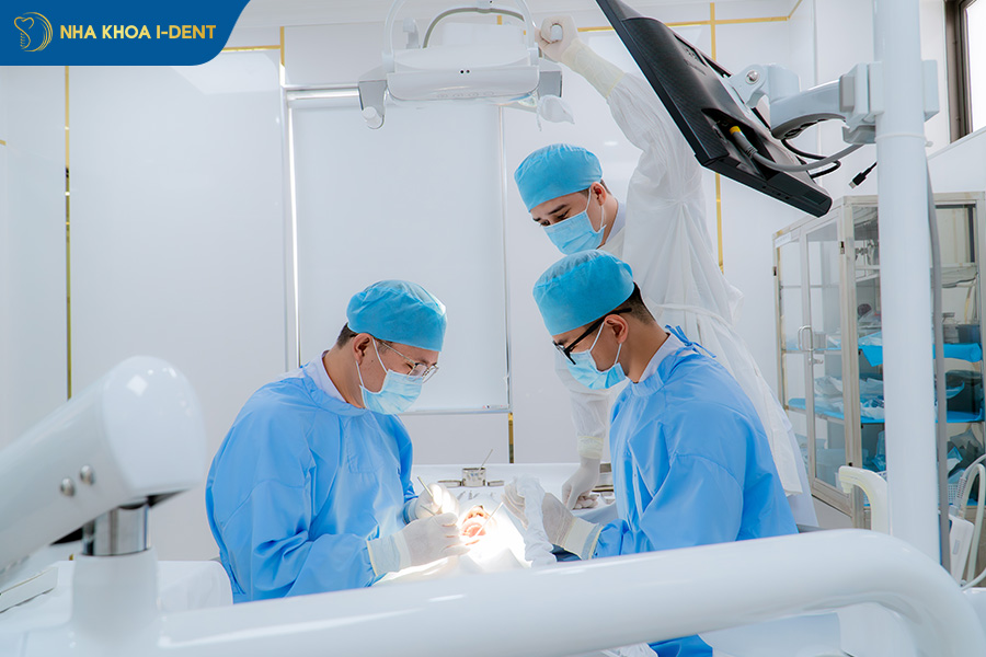 sai lầm khi bọc răng sứ