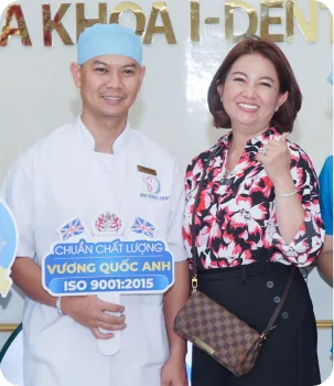 Bác Sĩ Trong Quá Trình Điều Trị Và Thăm Khám