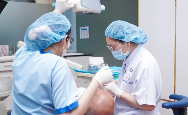 Bác Sĩ Ngô Thị Phương Thảo Tận Tậm Trong Mỗi Ca Điều Trị