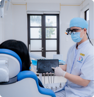 Đội ngũ bác sĩ I-Dent chuyên môn giỏi, điều trị êm ái, nhẹ nhàng và chính xác.