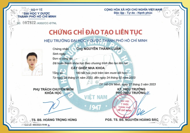 Bằng cấp và chứng chỉ của bác sĩ Nguyễn Thành Luân.