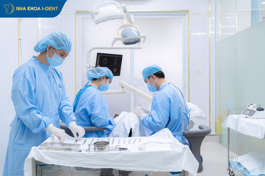 đang nhức răng có nhổ được không