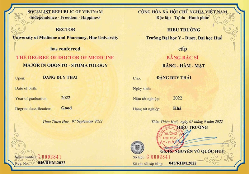 Bằng bác sĩ răng hàm mặt BS Duy Thái