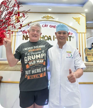 Bác Sĩ Trong Quá Trình Điều Trị Và Thăm Khám