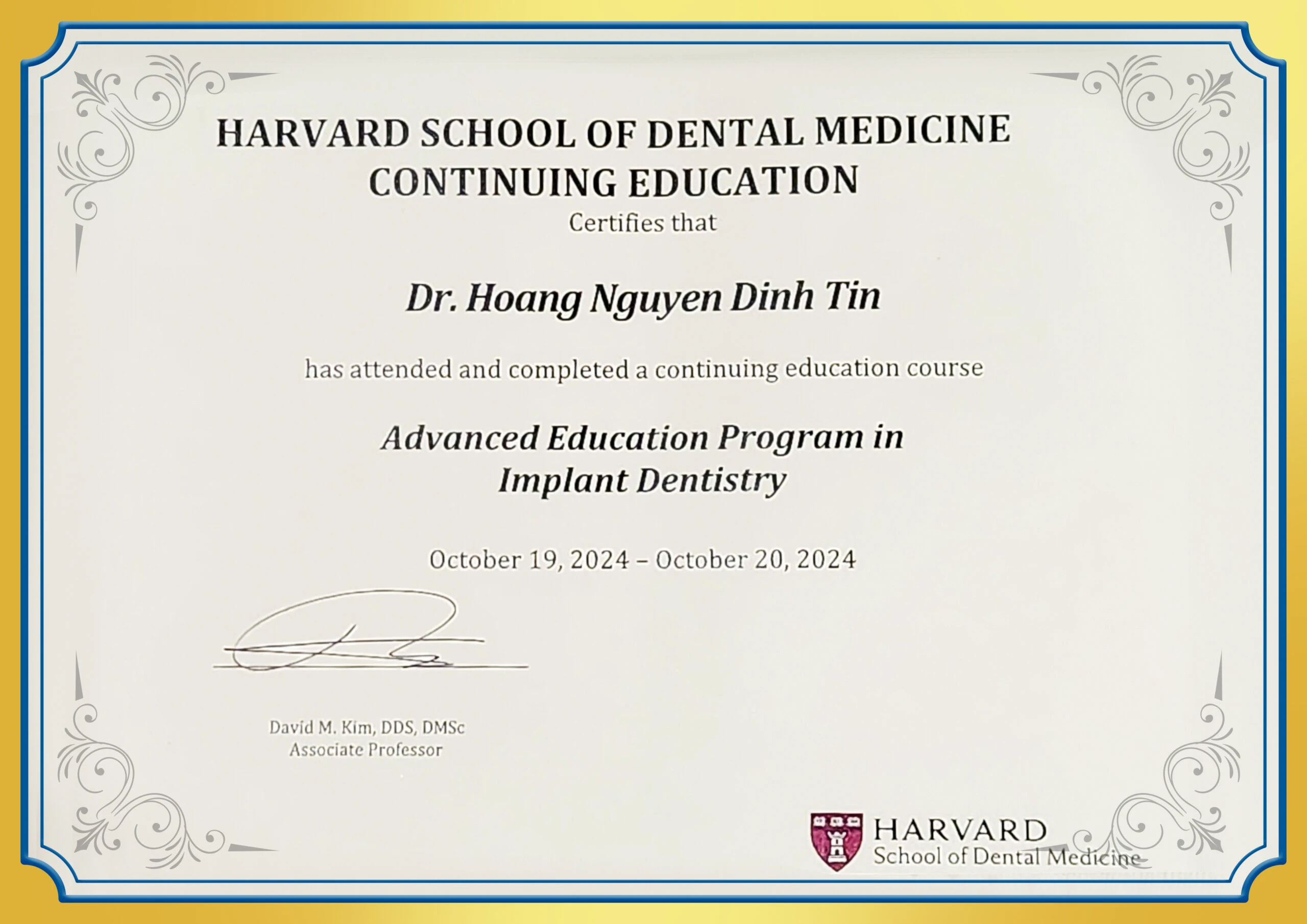 Chứng chỉ cấy ghép Implant ĐH Harvard BS Tín