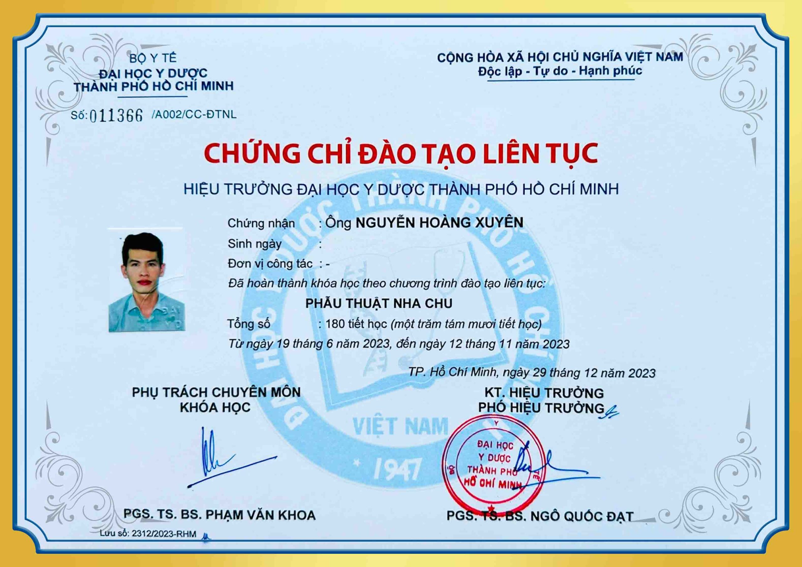 Chứng chỉ đào tạo phẫu thuật nha chu BS Xuyên