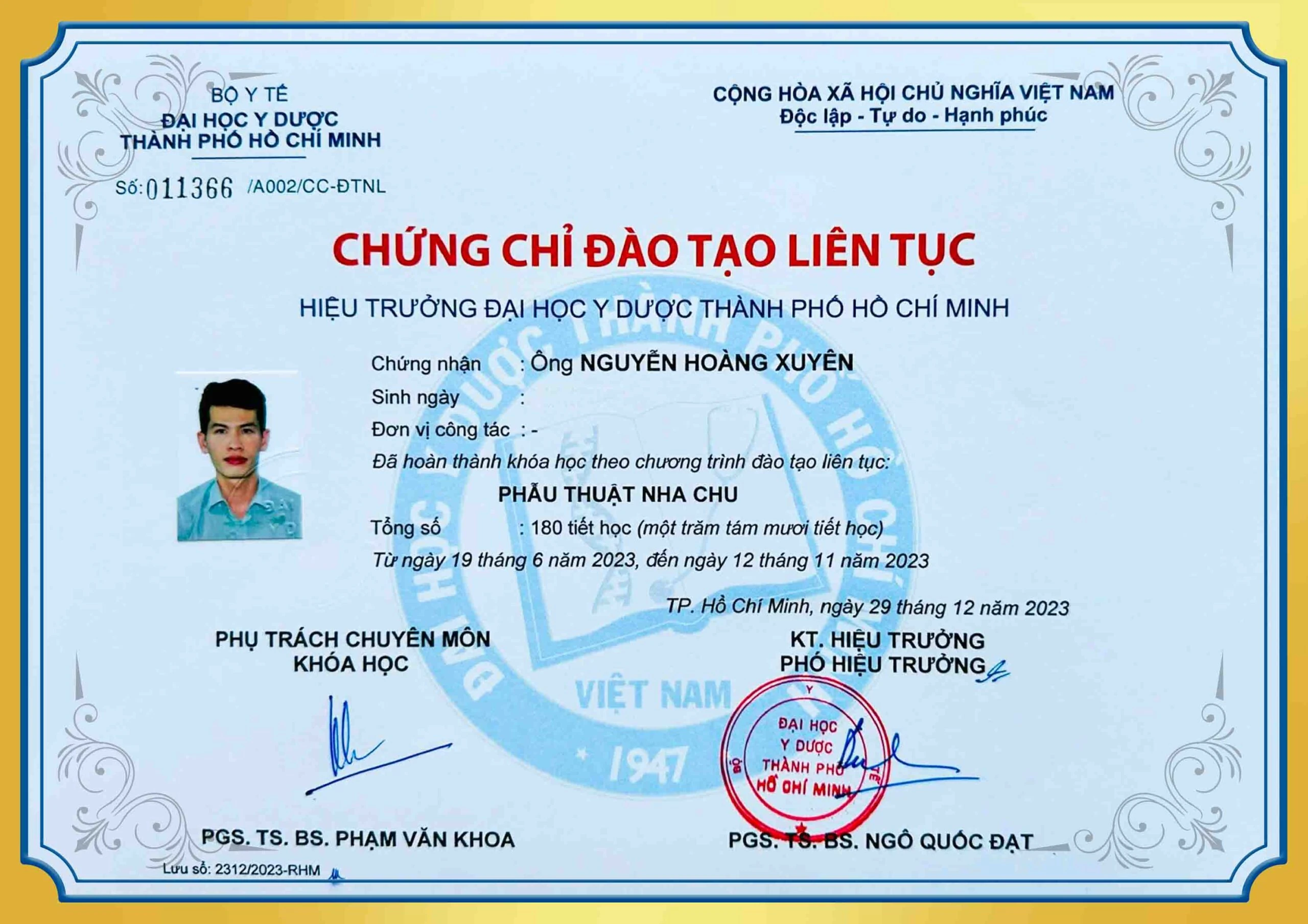 Chứng chỉ đào tạo phẫu thuật nha chu BS Xuyên