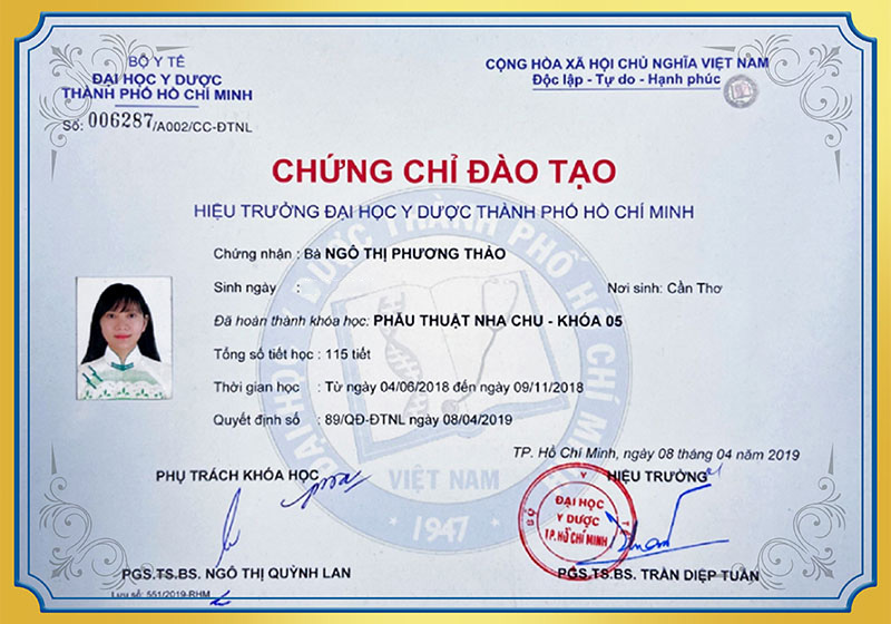 Chứng chỉ phẫu thuật nha chu ĐH Y dược TPHCM BS Thảo