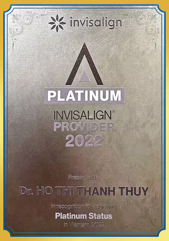 Chứng nhận invisalign platinum 2022 BS Thủy