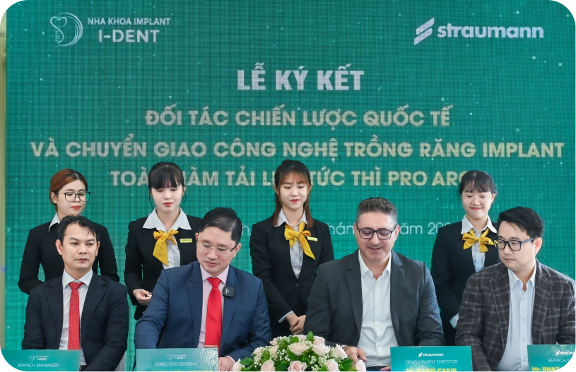 I-Dent Dental Clinic signed a strategic agreement with Straumann, the world's leading implant group, to transfer the Pro Arch technology.