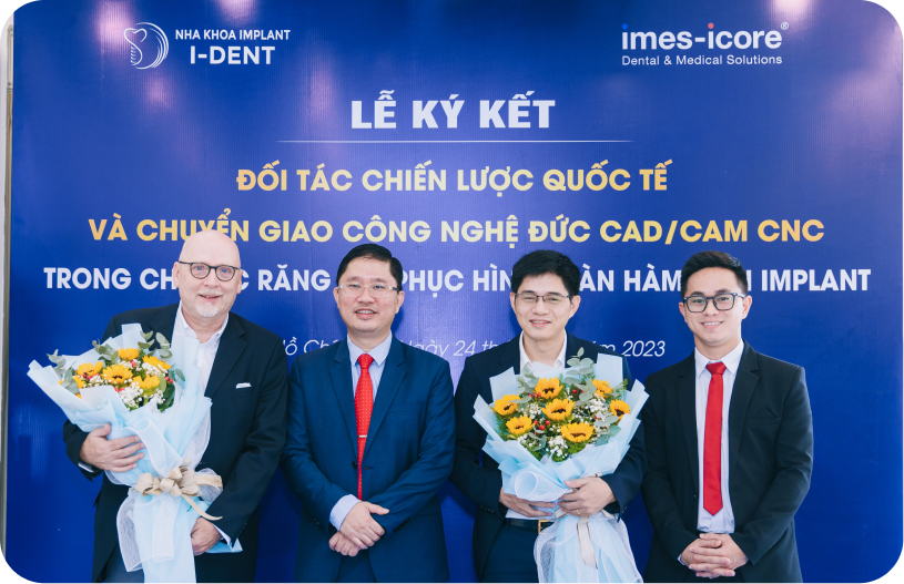 I-Dent Dental Clinic signed an agreement with Imes-Icore Group (Germany) for the technology transfer of automated porcelain crown fabrication using CAD/CAM technology