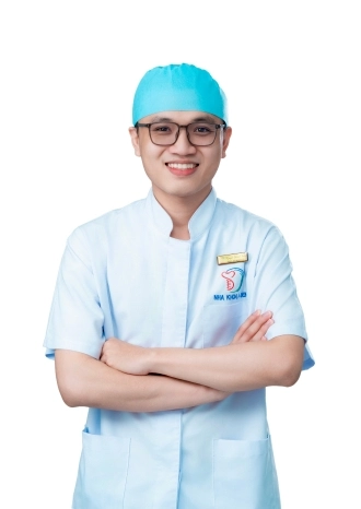 Bác sĩ NT.CKI NGUYỄN THÀNH LUÂN - Phục hình thẩm mỹ răng sứ - Veneer