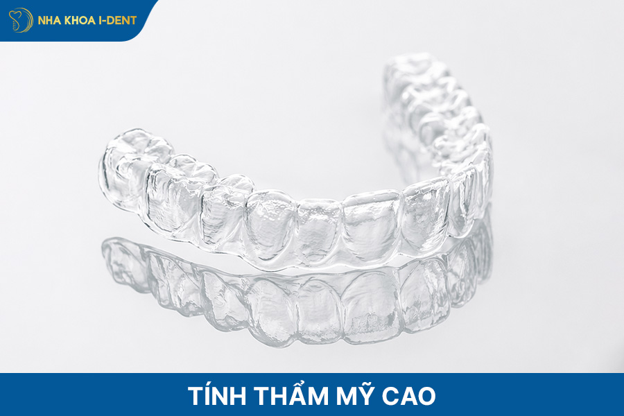 khay niềng trong suốt invisalign