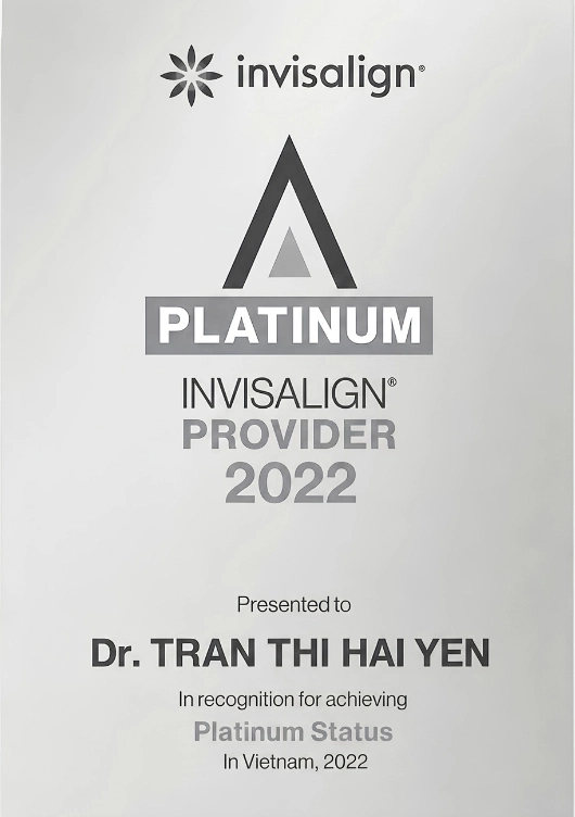 Bác sĩ CKI Trần Thị Hải Yến đạt danh hiệu Invisalign Platinum Provider 2022